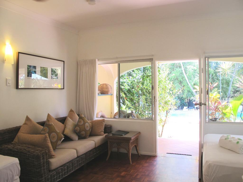 Villa Marine Holiday Apartments Cairns Yorkeys Knob Dış mekan fotoğraf