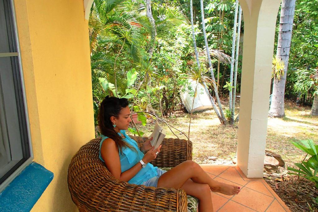 Villa Marine Holiday Apartments Cairns Yorkeys Knob Dış mekan fotoğraf